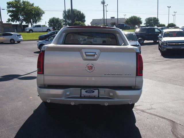 Cadillac Escalade EXT 2002 photo 1