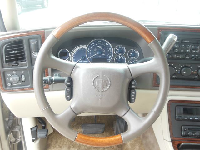 Cadillac Escalade EXT Tech With Rear Entertainment Pickup Truck