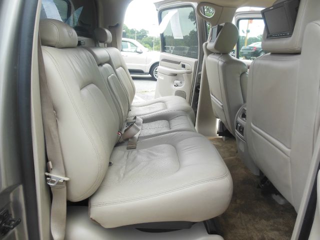 Cadillac Escalade EXT 2002 photo 4