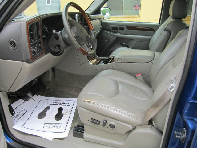 Cadillac Escalade EXT 2003 photo 10