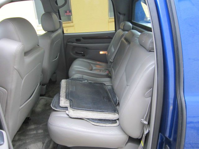 Cadillac Escalade EXT 2003 photo 14