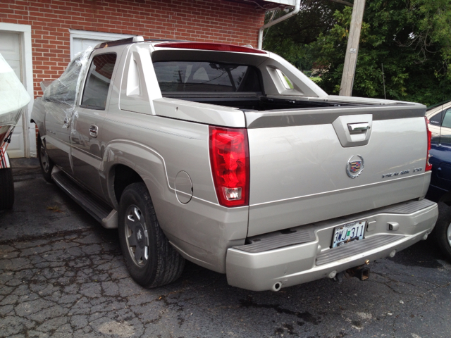 Cadillac Escalade EXT 2005 photo 2