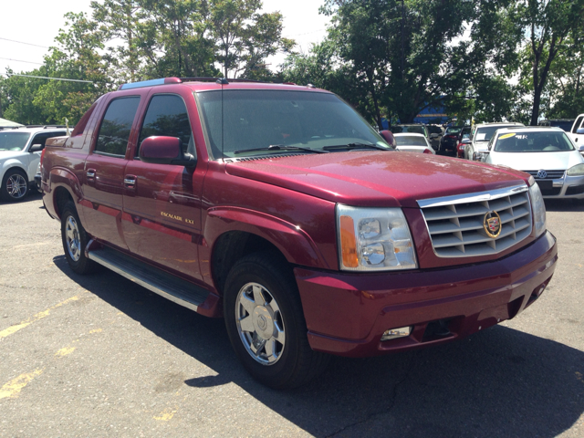 Cadillac Escalade EXT 2005 photo 2