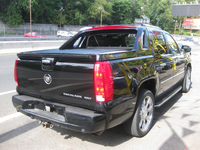 Cadillac Escalade EXT 2007 photo 2