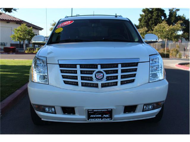 Cadillac Escalade EXT 2007 photo 3