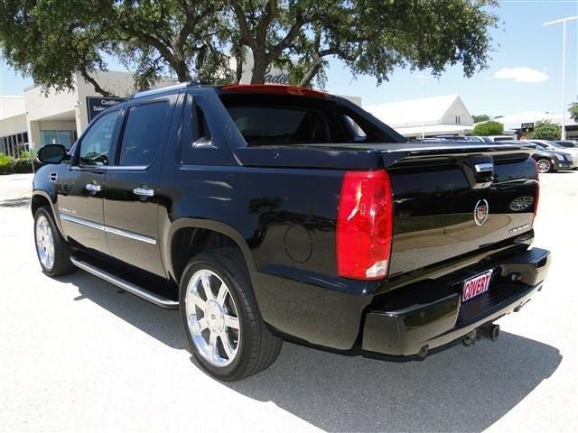 Cadillac Escalade EXT 2008 photo 2