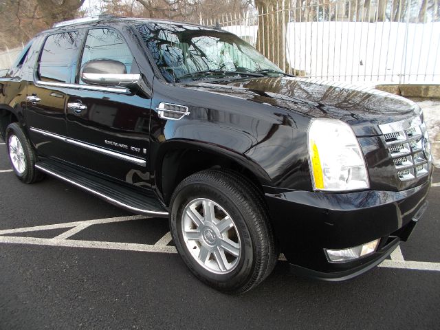 Cadillac Escalade EXT 2008 photo 1