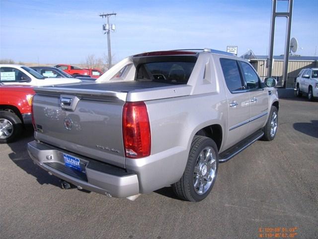 Cadillac Escalade EXT 2009 photo 2