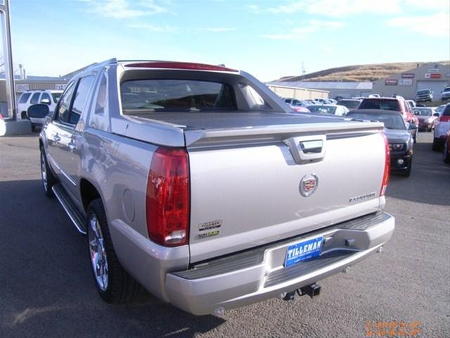 Cadillac Escalade EXT 2009 photo 3