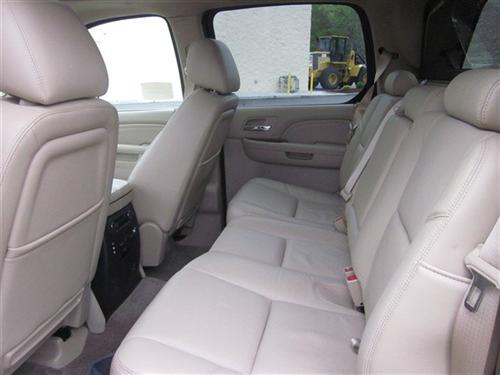 Cadillac Escalade EXT 2010 photo 5