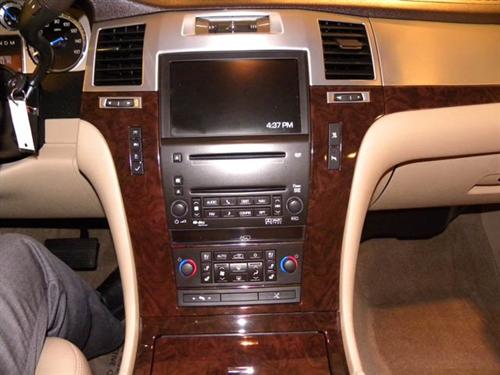 Cadillac Escalade EXT 2010 photo 2