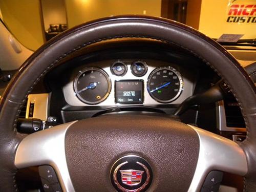 Cadillac Escalade EXT 2010 photo 3