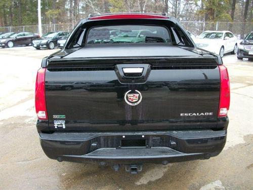 Cadillac Escalade EXT 2010 photo 3