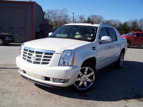 Cadillac Escalade EXT 2010 photo 3