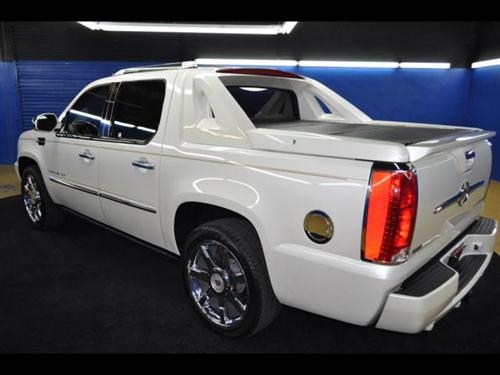 Cadillac Escalade EXT 2010 photo 3