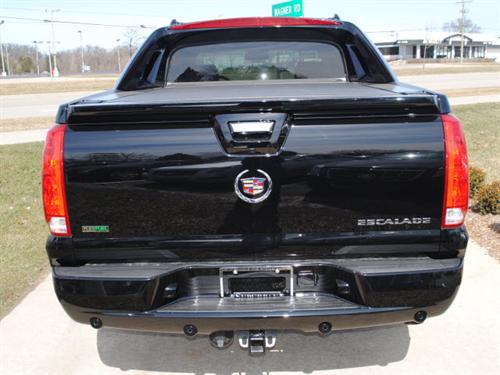 Cadillac Escalade EXT 2011 photo 2