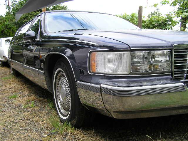 Cadillac Fleetwood 1994 photo 3