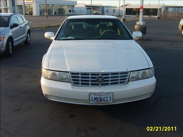 Cadillac SEVILLE 2000 photo 2