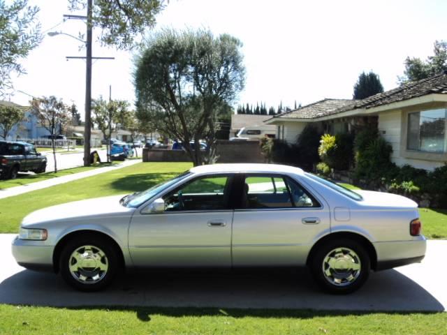 Cadillac SEVILLE 2000 photo 4