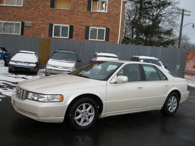 Cadillac SEVILLE 2001 photo 2