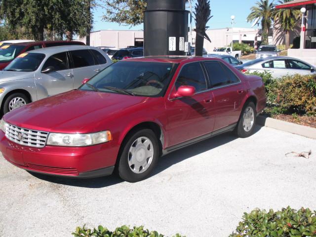 Cadillac SEVILLE 2001 photo 2