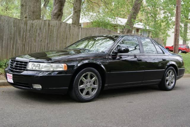 Cadillac SEVILLE DTS Sedan