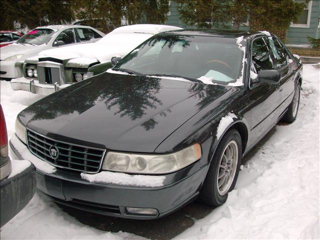 Cadillac SEVILLE DTS Sedan