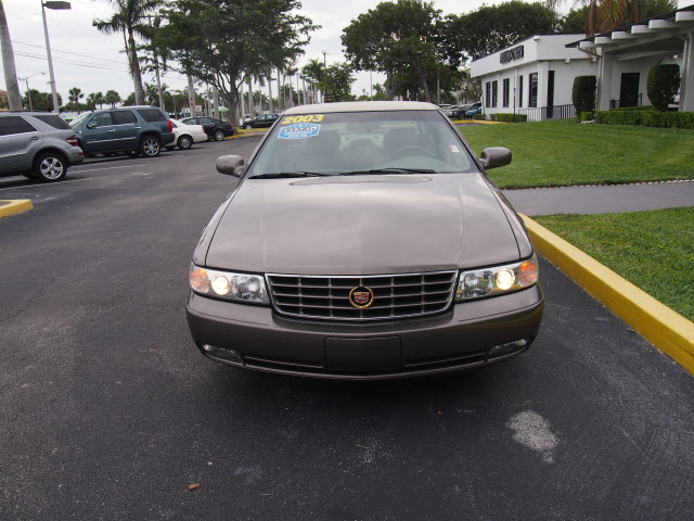 Cadillac SEVILLE 2003 photo 1