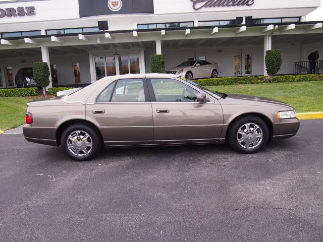 Cadillac SEVILLE 2003 photo 4