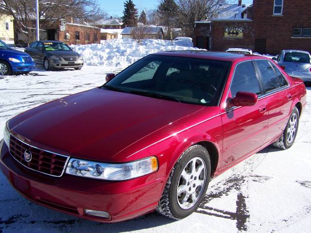 Cadillac SEVILLE 3500 SLT Crew LB Dually DSL Sedan