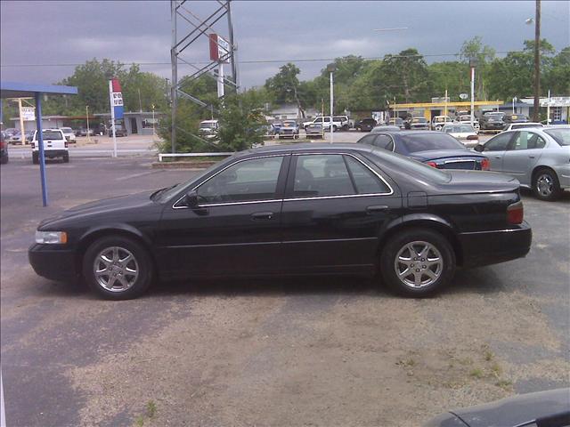 Cadillac SEVILLE 2003 photo 2