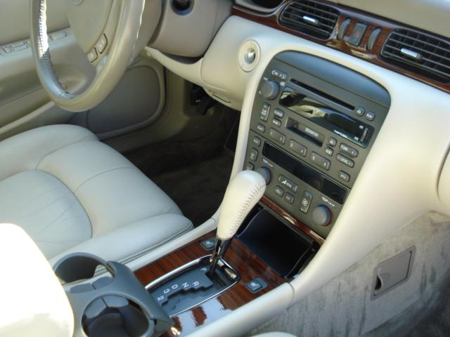 Cadillac SEVILLE 2003 photo 2