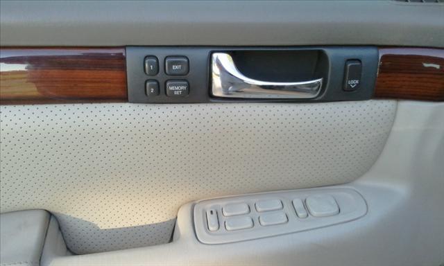 Cadillac SEVILLE 2003 photo 2