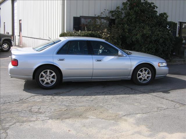 Cadillac SEVILLE 2003 photo 2