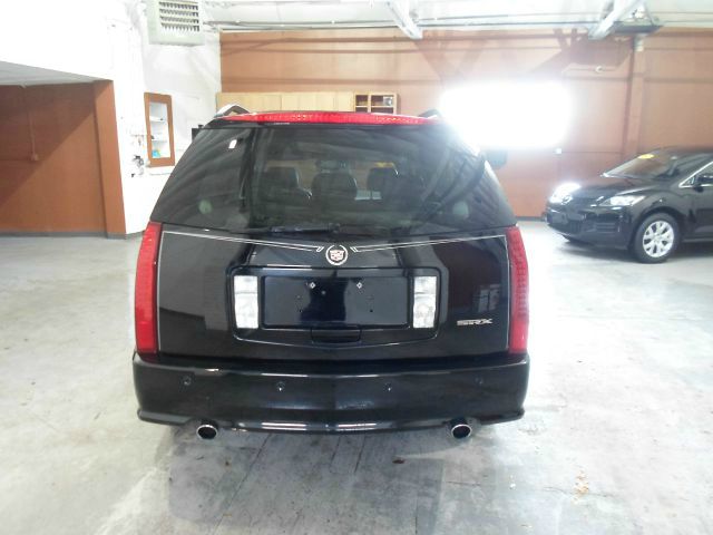 Cadillac SRX 2004 photo 2