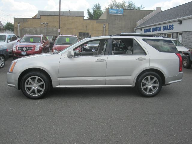 Cadillac SRX 2004 photo 4