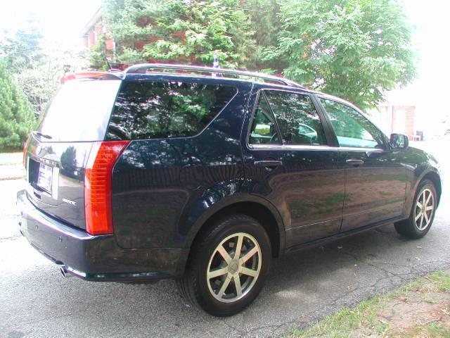 Cadillac SRX 2004 photo 4