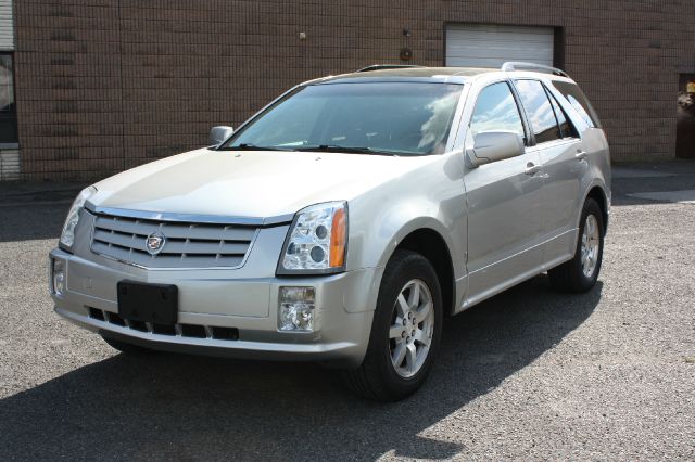 Cadillac SRX 2004 photo 1