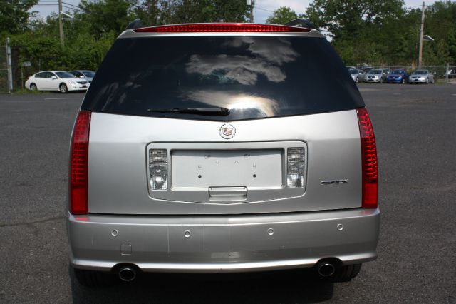 Cadillac SRX 2004 photo 4