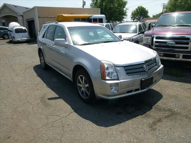 Cadillac SRX 2004 photo 1