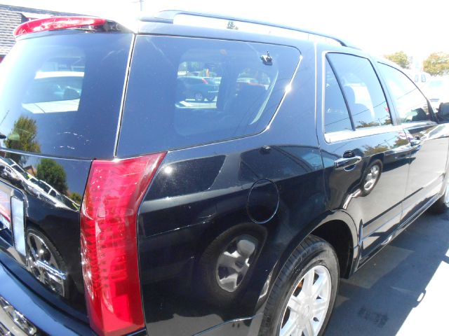 Cadillac SRX 2004 photo 4