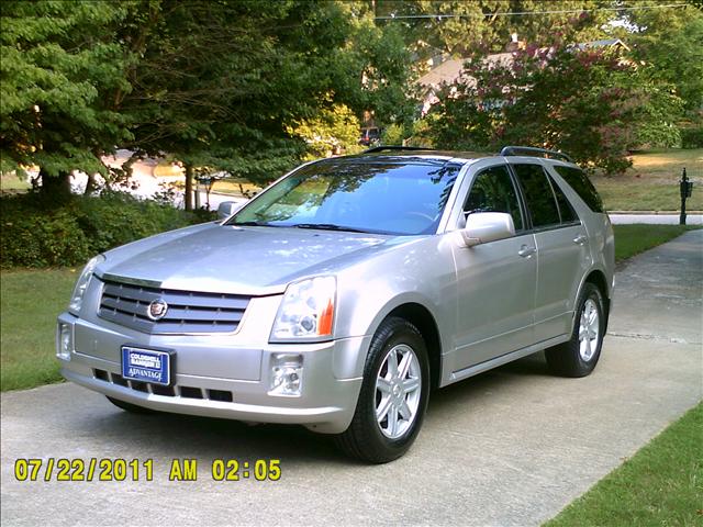 Cadillac SRX 2004 photo 1