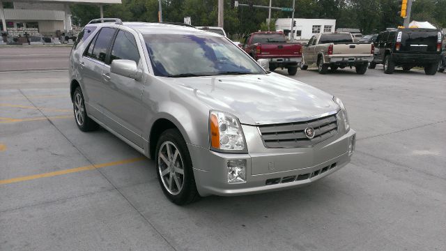 Cadillac SRX 2004 photo 1