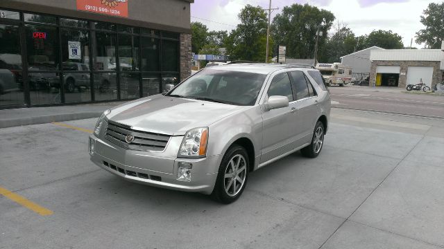 Cadillac SRX 2004 photo 4