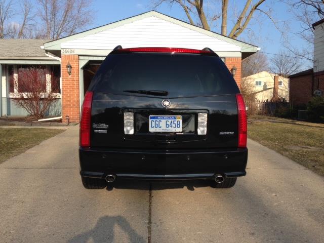 Cadillac SRX 2004 photo 2