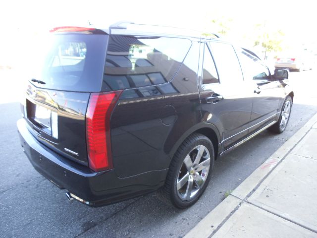 Cadillac SRX 2004 photo 4