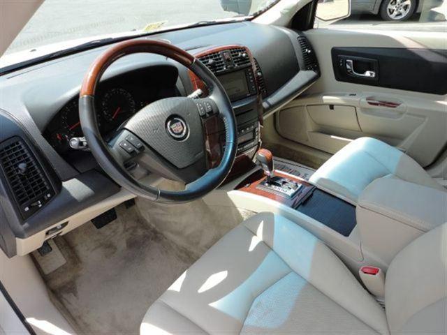 Cadillac SRX 2004 photo 3