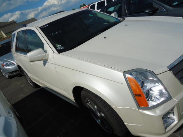 Cadillac SRX 2004 photo 2