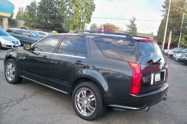 Cadillac SRX 2004 photo 1