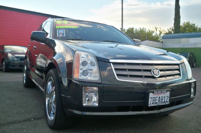 Cadillac SRX 2004 photo 3